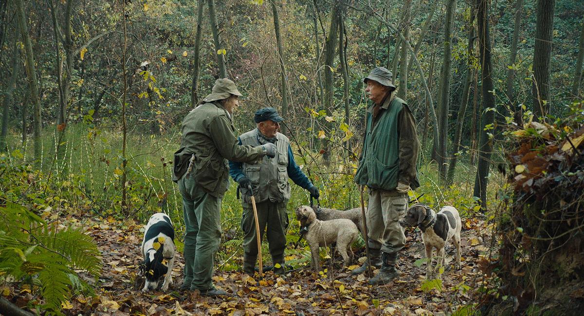 Fiona with Sergio Cauda in THE TRUFFLE HUNTERS. Cr: Michael Dweck and Gregory Kershaw/ Sony Pictures Classics