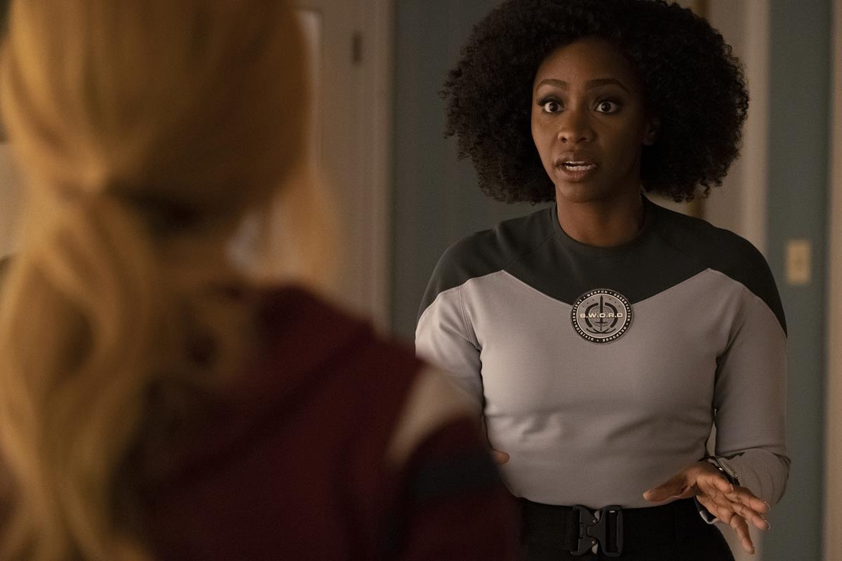 (L-R): Elizabeth Olsen as Wanda Maximoff and Teyonah Parris as Monica Rambeau in “WandaVision.” Cr: Marvel Studios