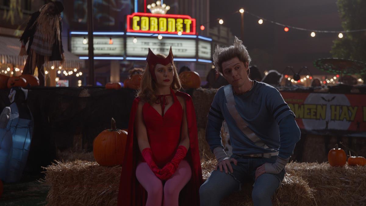 (L-R): Elizabeth Olsen as Wanda Maximoffand Evan Peters as Pietro in “WandaVision.” Cr: Marvel Studios