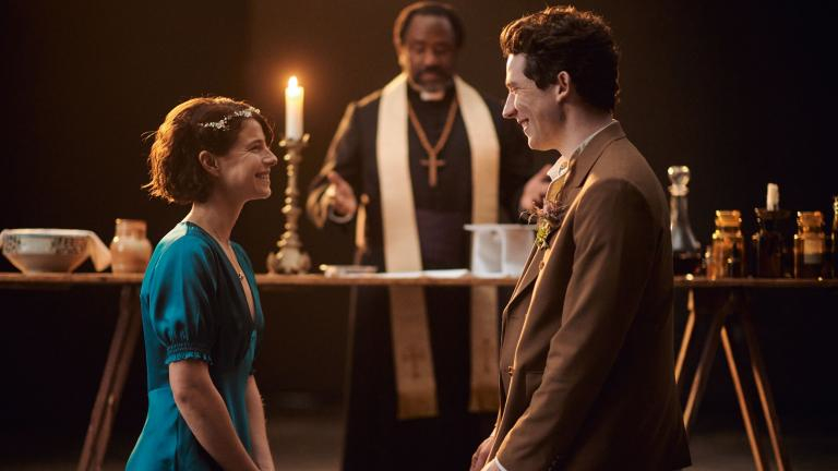 Jessie Buckley as Juliet, Lucian Msamati as Friar Laurence and Josh O’Connor as Romeo in the National Theatre’s “Romeo & Juliet,” directed by Simon Godwin. Cr: Rob Youngson/National Theatre