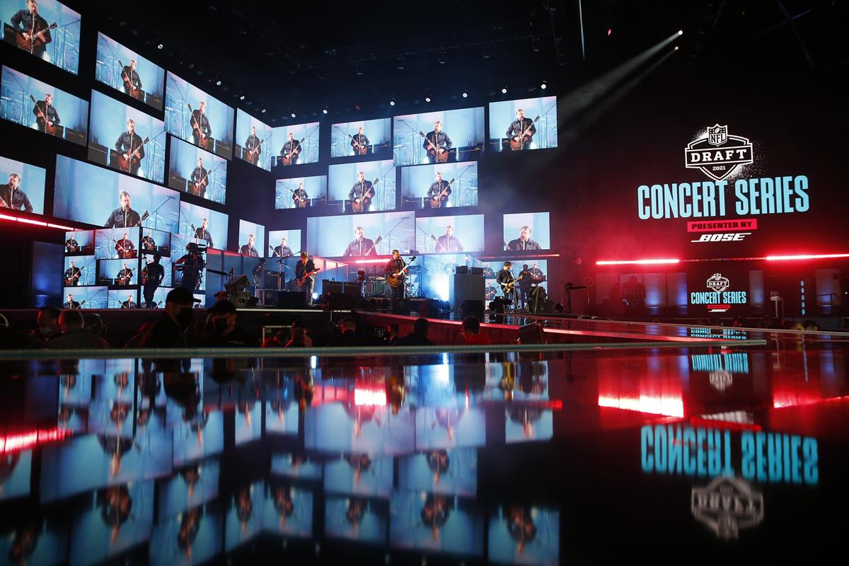 Kings of Leon performing during the 2021 NFL Draft. Cr: Jared Wickerham/ESPN Images