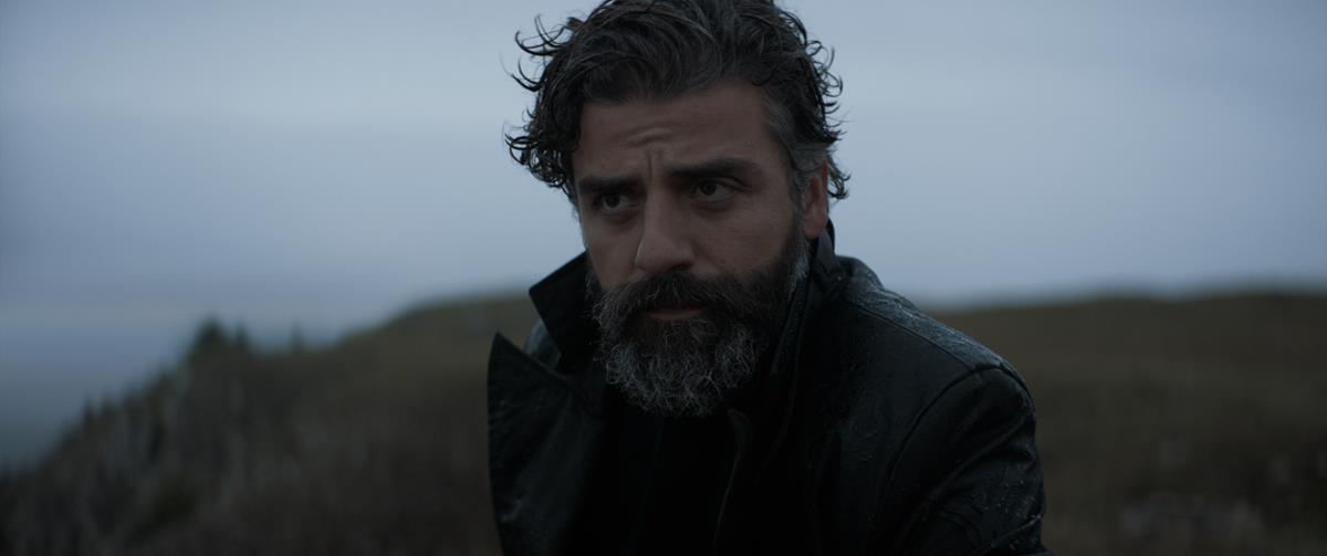 Oscar Isaac as Duke Leto Atreides in director Denis Villeneuve’s “Dune.” Cr: Warner Bros