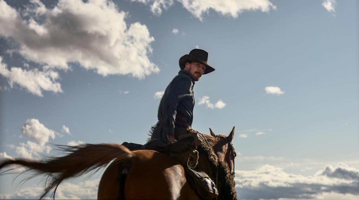 Benedict Cumberbatch as Phil Burbank in “The Power of the Dog,” directed by Jane Campion. Cr: Kirsty Griffin/Netflix