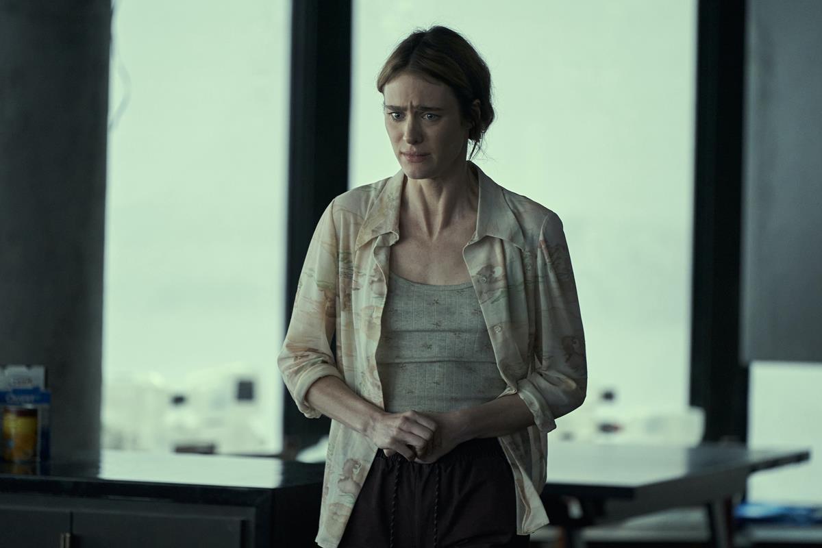 Mackenzie Davis as Kirsten Raymonde in season 1 episode 7 of “Stations Eleven.” Cr: Warner Media