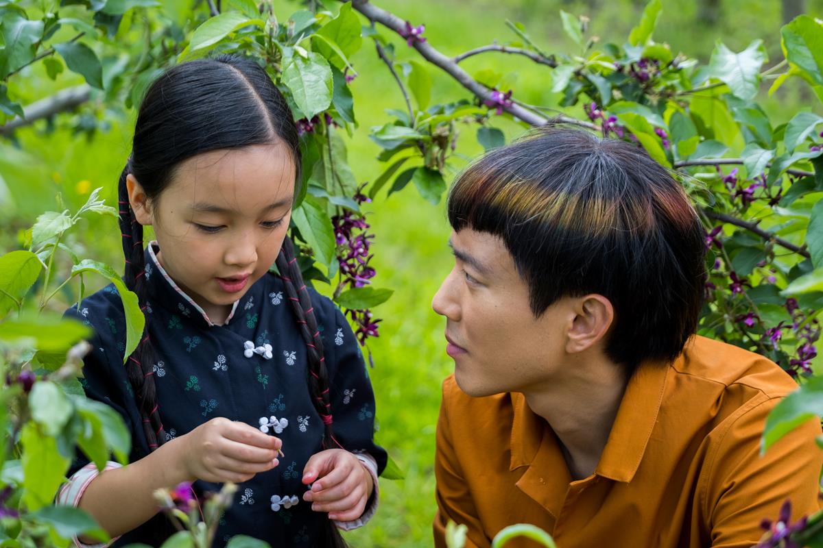 Malea Emma Tjandrawidjaja as Mika and Justin H. Min as Yang in director Kogonada’s “After Yang.” Cr: A24