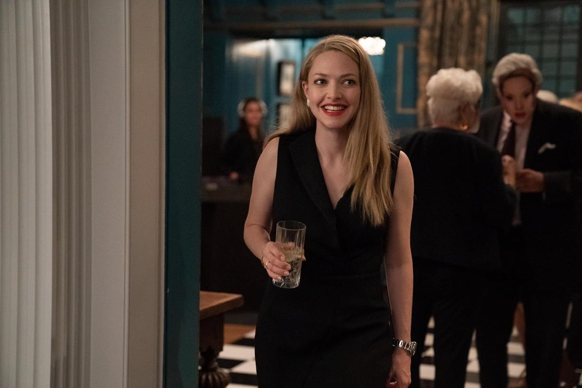 Amanda Seyfried as Elizabeth Holmes in episode 6 of “The Dropout.” Cr: Beth Dubber/Hulu