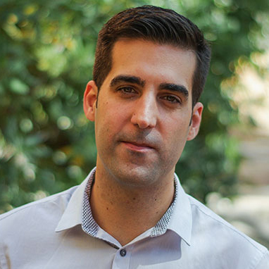 Aaron López