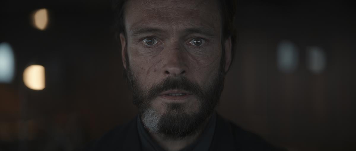 Andreas Pietschmann as Eyk Larsen in writer/director Baron bo Odar’s “1899.” Cr: Netflix