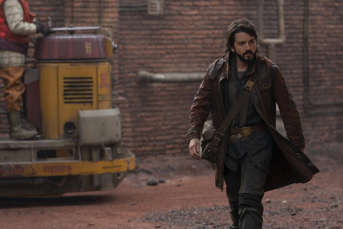 Diego Luna as Cassian Andor in “Andor.” Cr: Disney+