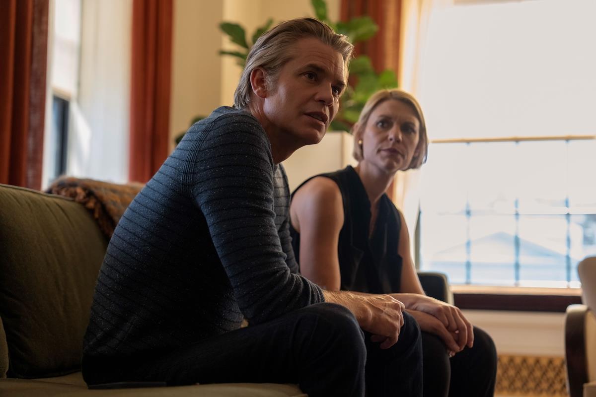 Timothy Olyphant and Claire Danes in Max series “Full Circle.” Cr: HBO
